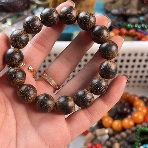 沉香手串以图片为主啊