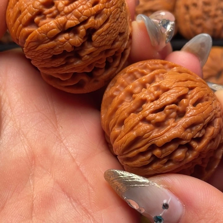 文玩核桃把件秦岭山脉核桃