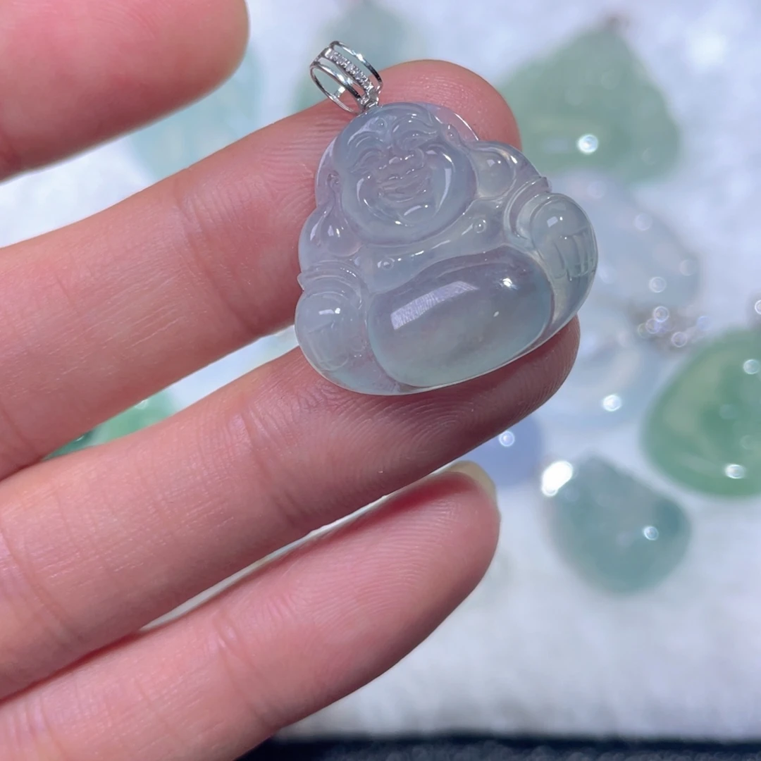 翡翠18K金镶嵌颈饰翡翠