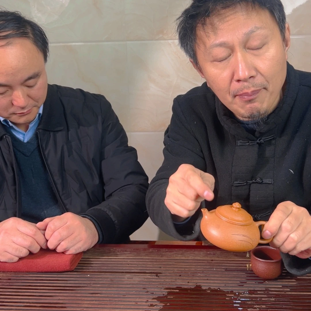 紫砂壶e le lv di lo o po