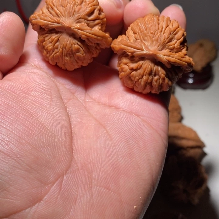 喜**里文玩核桃四座楼核桃