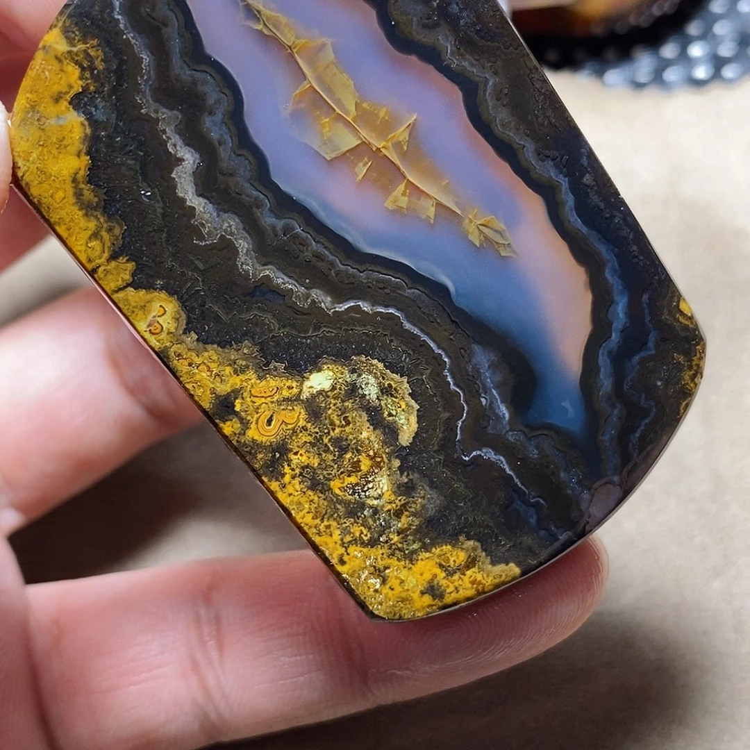 玛瑙/玉髓颈饰未镶嵌奥****奇