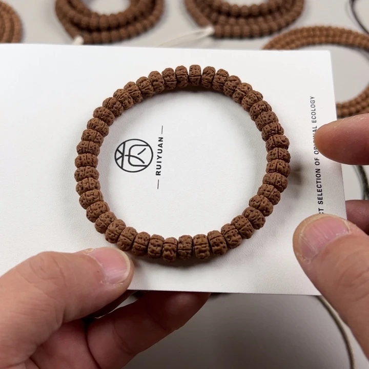 小***人手串金刚菩提薄切老树王单圈尺寸9.2