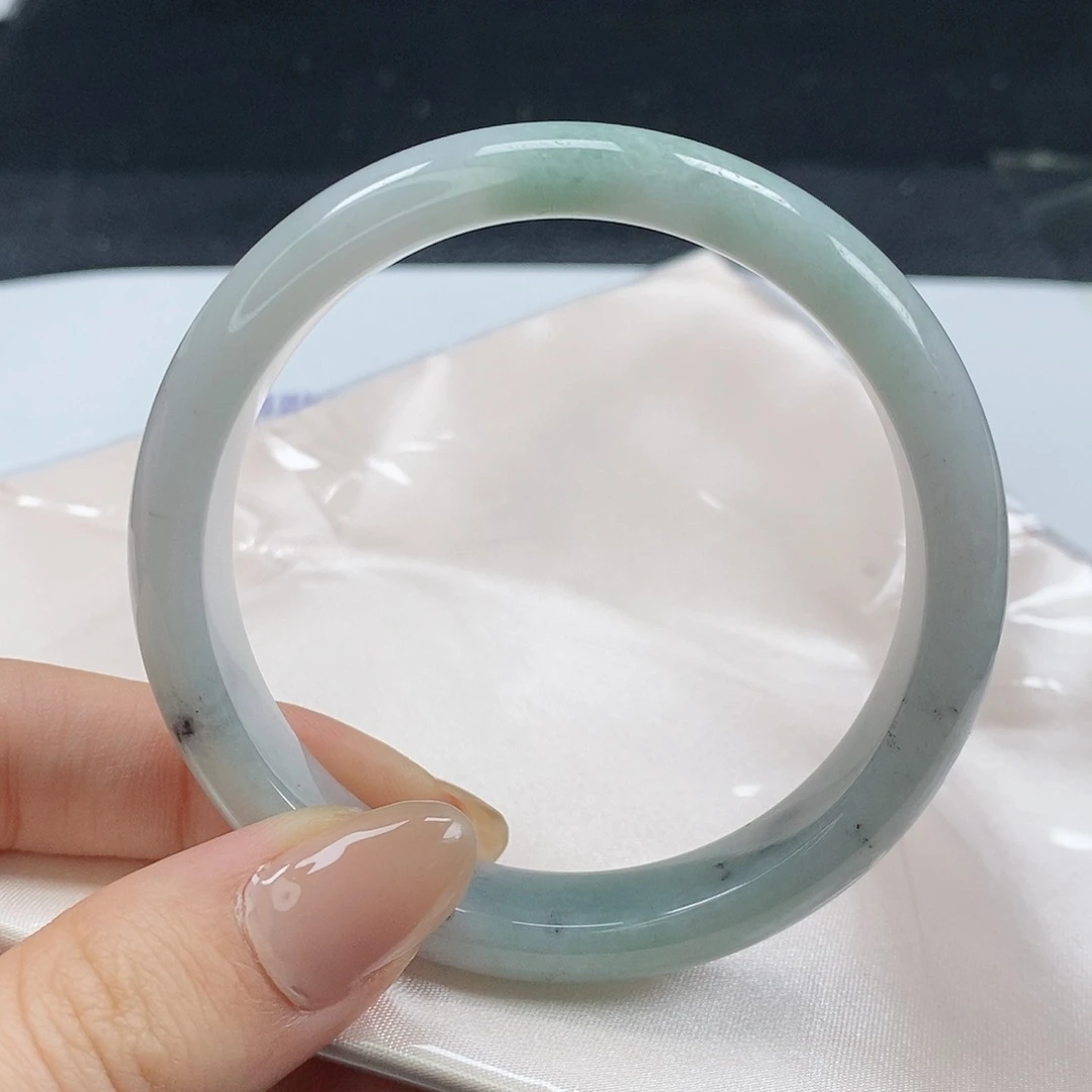 【闪购商品】翡翠手镯未镶嵌204号