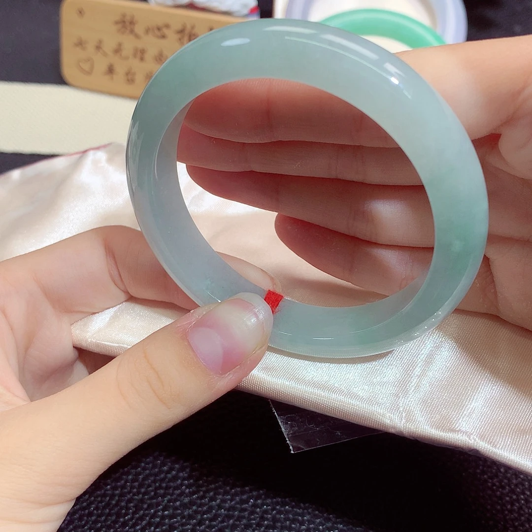 翡翠未镶嵌手镯1183