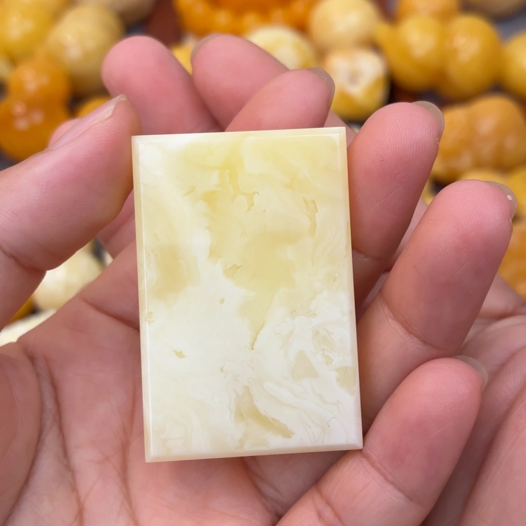 蜜蜡未镶嵌吊坠(不含链)精工子刚牌