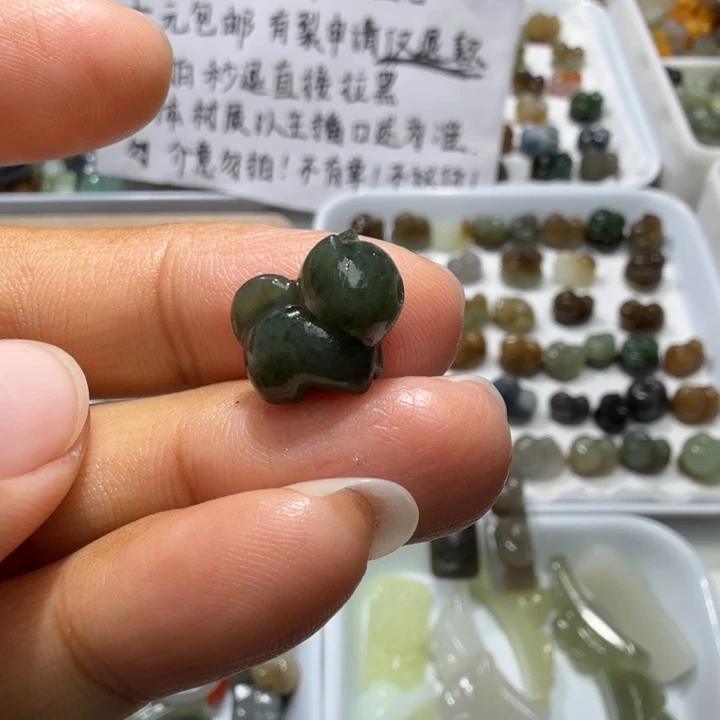 和田玉未镶嵌珠宝奇石