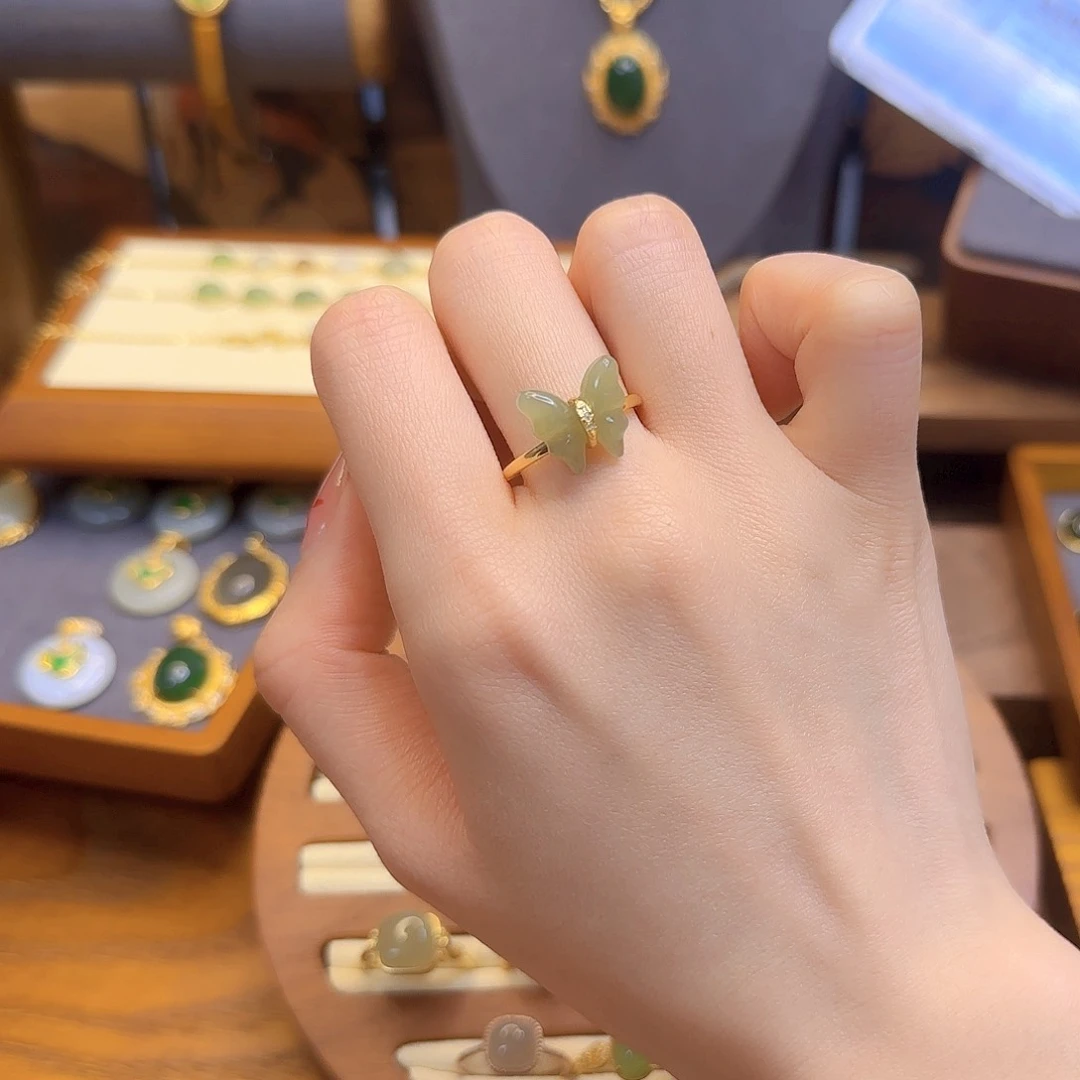 和田玉戒指银S925镀金镶嵌