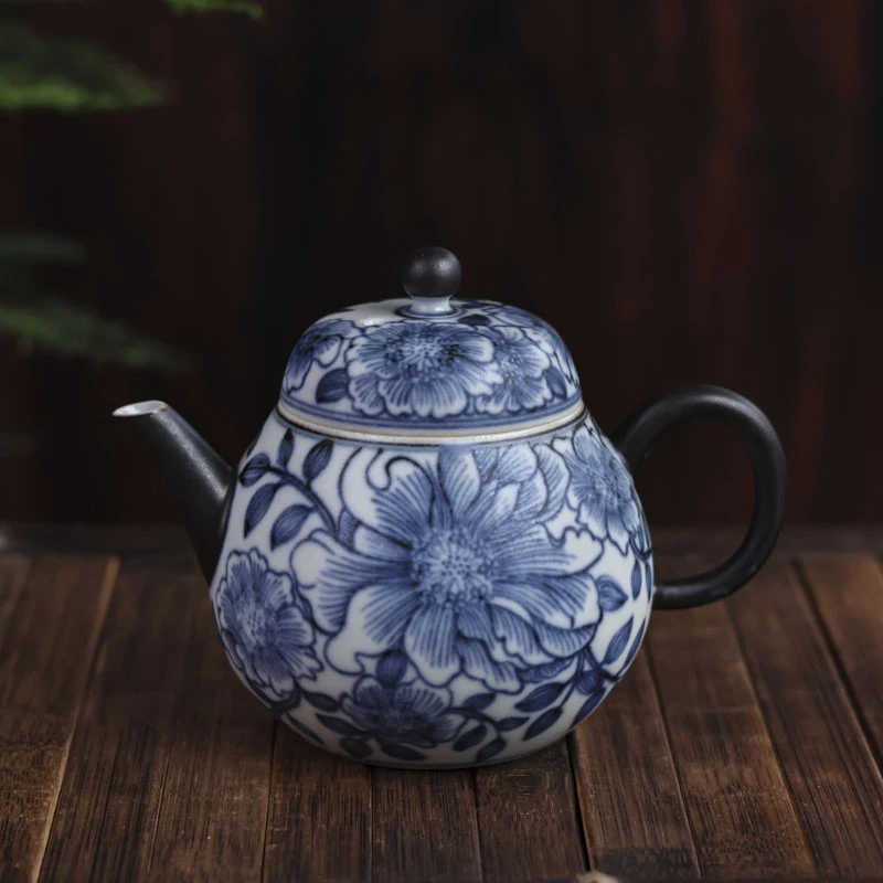 【非遗甄选】小梨型菱角花壶(160ml)（新墨冉0110）