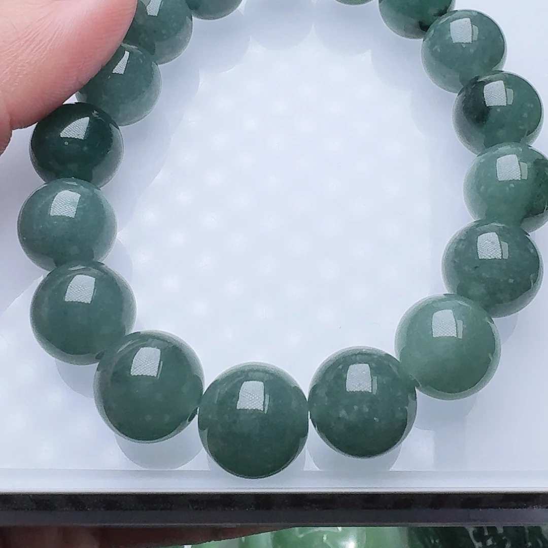 翡翠未镶嵌颈饰111