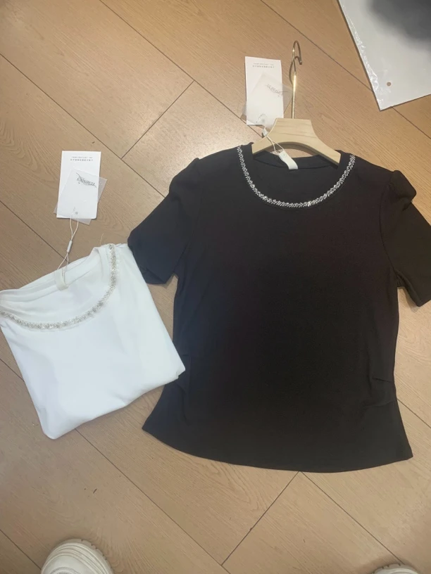 2025新款夏季简约醋麻褶皱修身显瘦圆领时尚短袖小衫