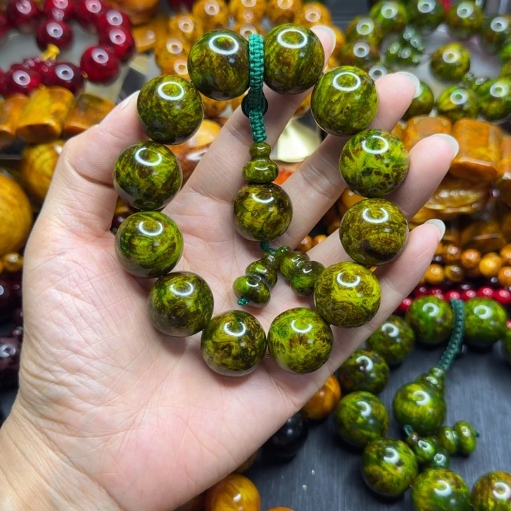 松木琥珀木文玩手串