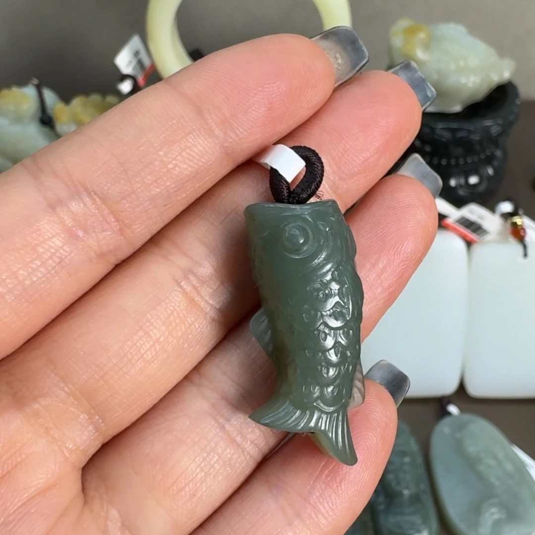 和田玉未镶嵌吊坠(不含链)