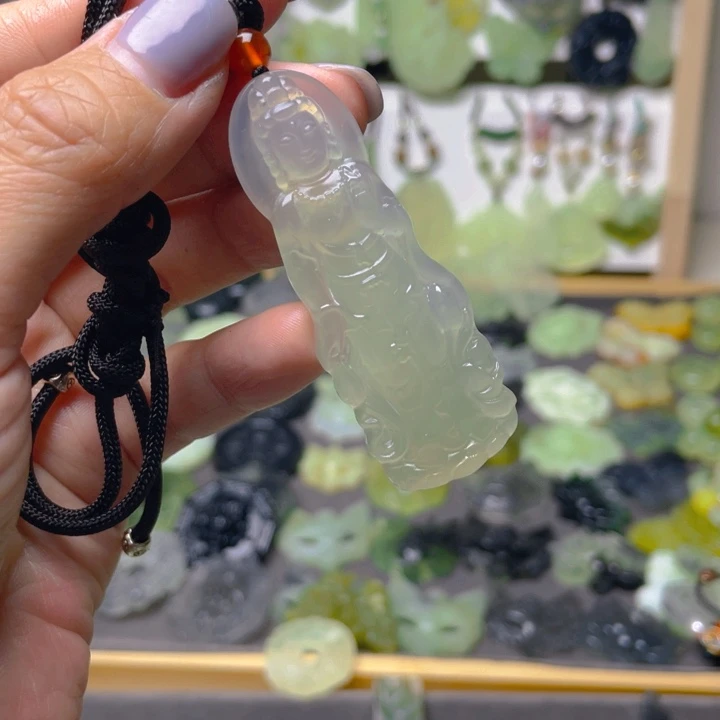 蛇纹石玉未镶嵌颈饰じ****好