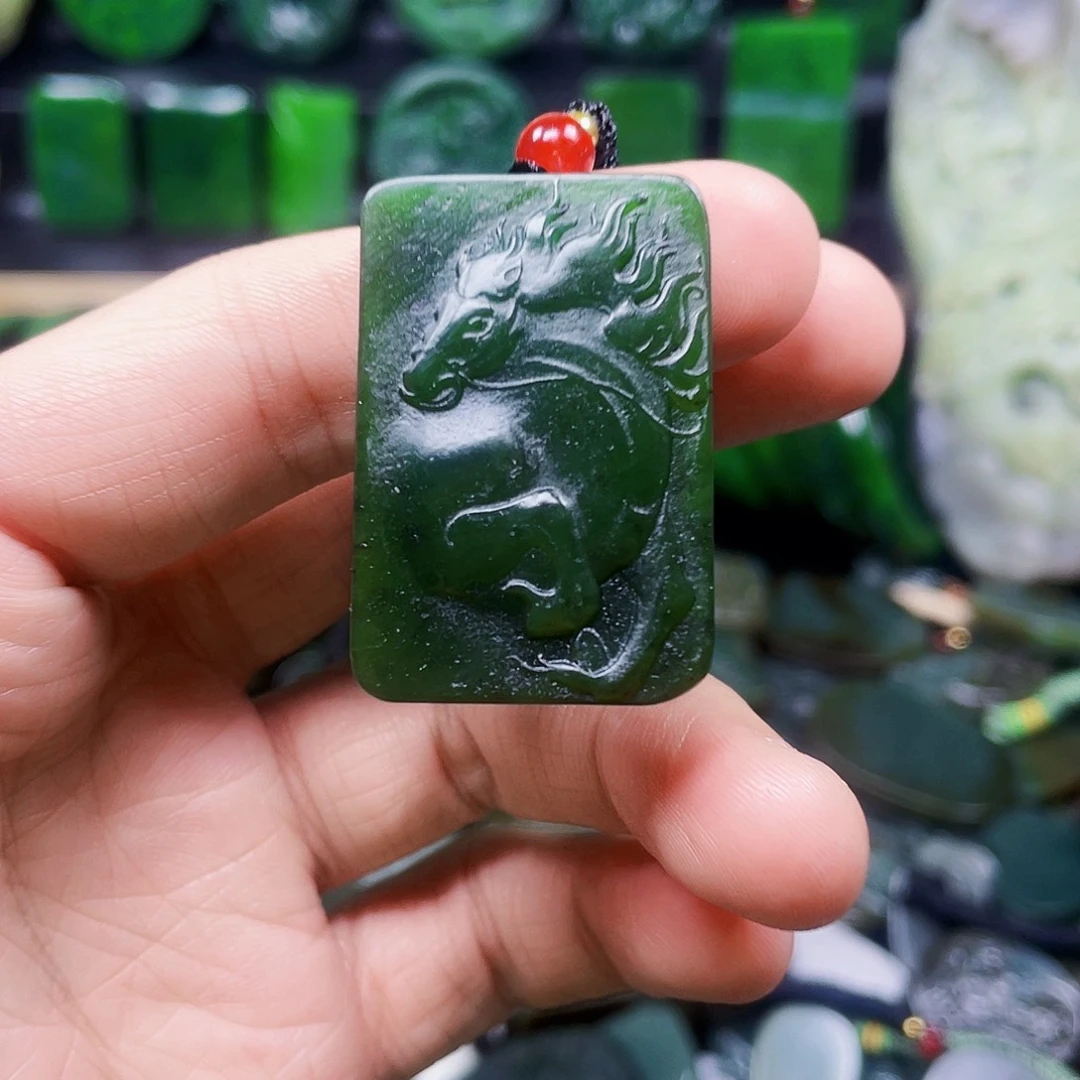 和田玉未镶嵌珠宝奇石