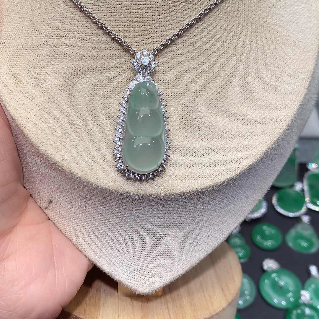 颈饰银S925镶嵌石英质玉（非洲翠）m**y