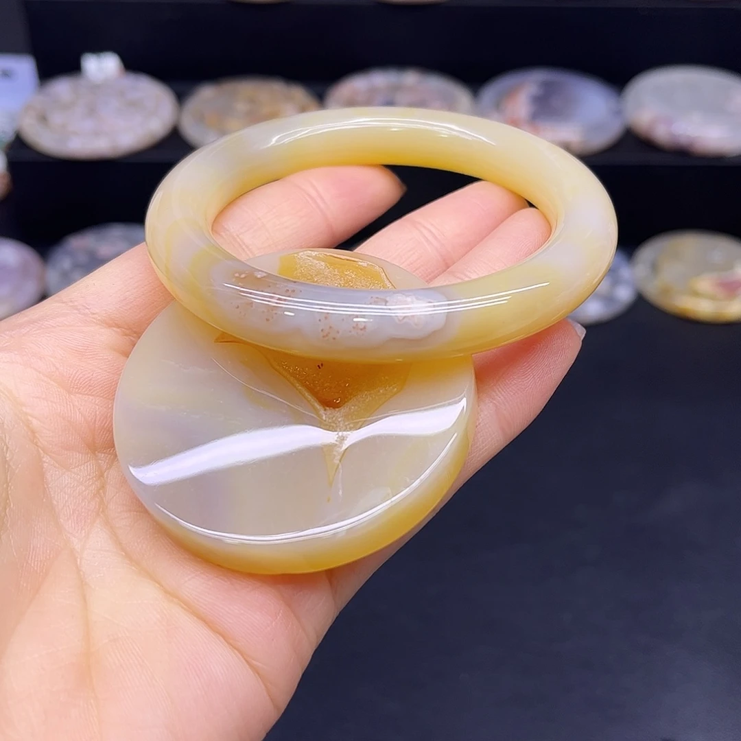 玛瑙/玉髓未镶嵌手镯58