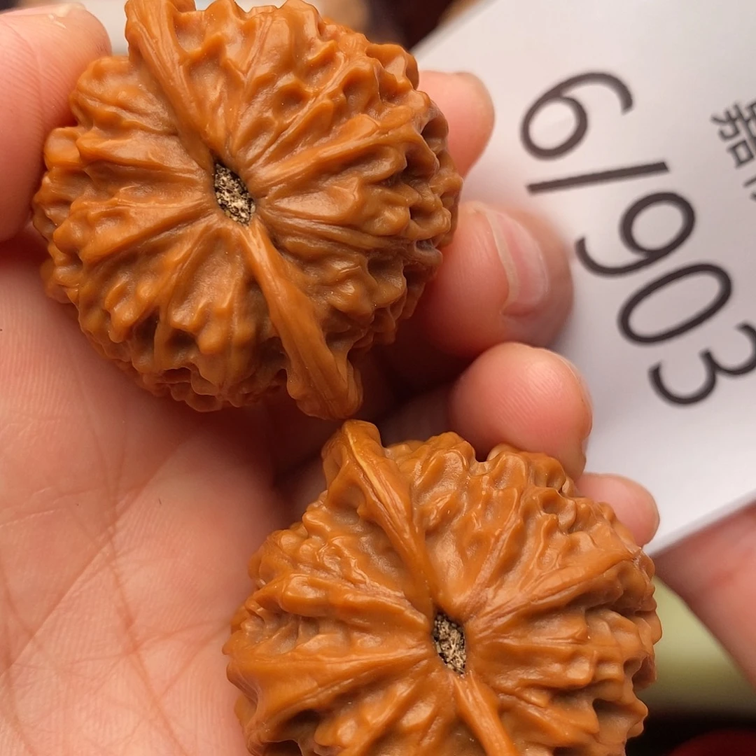 把件文玩核桃38金牛