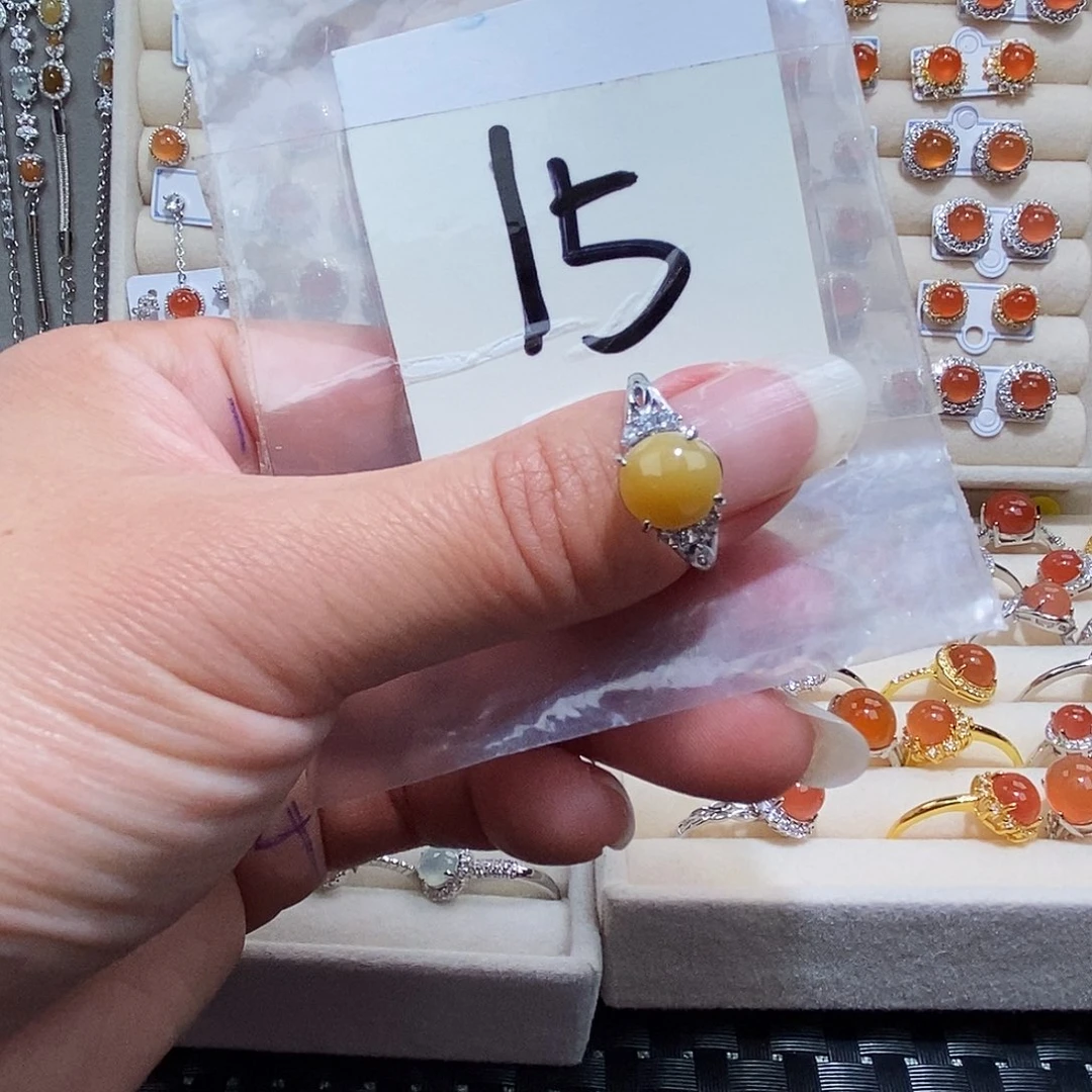 翡翠未镶嵌戒指缅甸