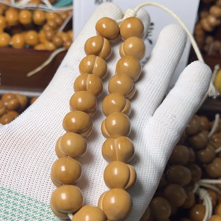 猴头核桃吊坠16屁桃