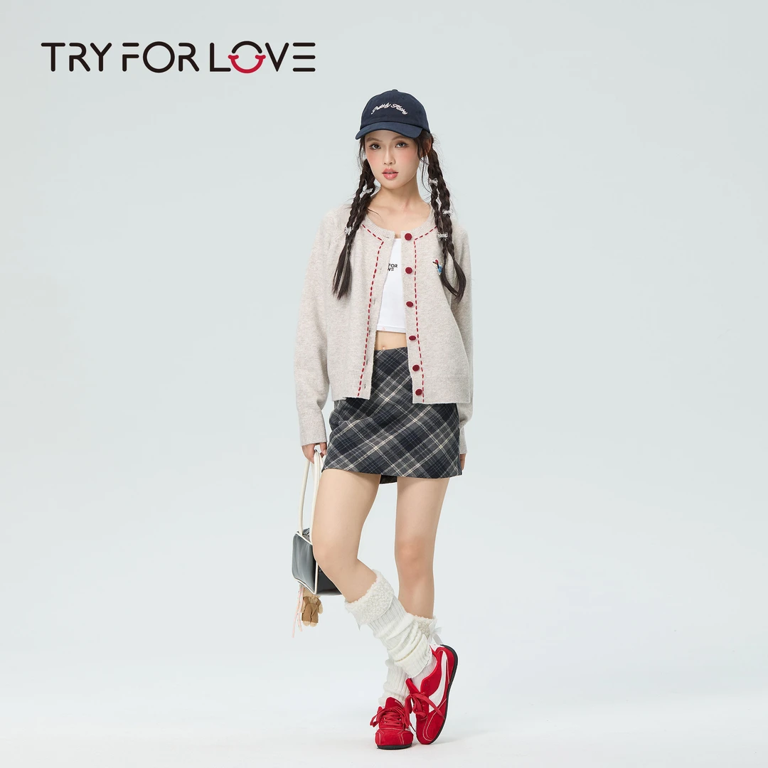 TRYFORLOVE厚款插肩袖圆领可爱风女毛针织衫设计师秋季高街穿搭