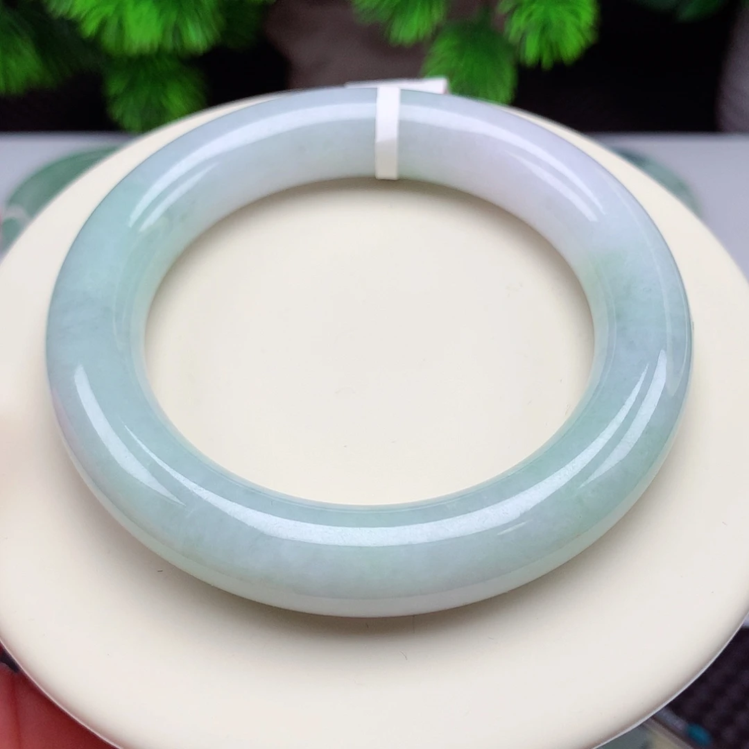 翡翠未镶嵌手镯57圈