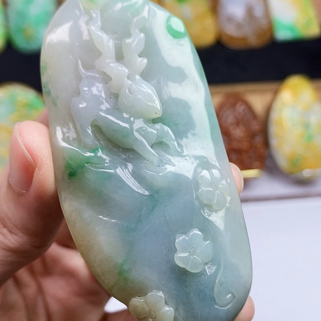 翡翠未镶嵌颈饰85357665