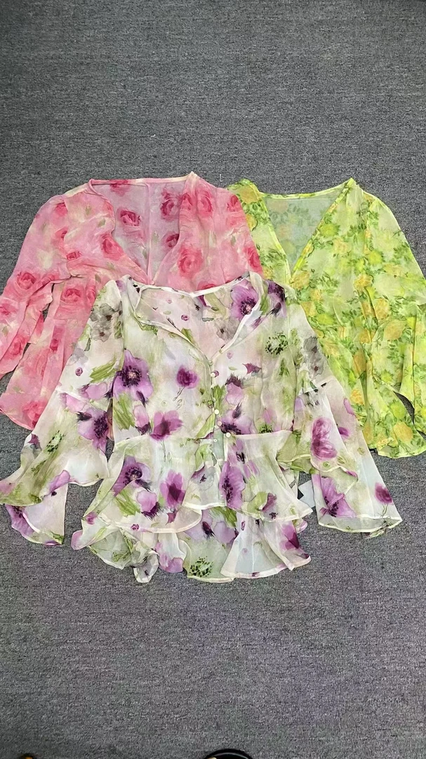 【丹尼宠粉福利大放送】碎花上衣8108