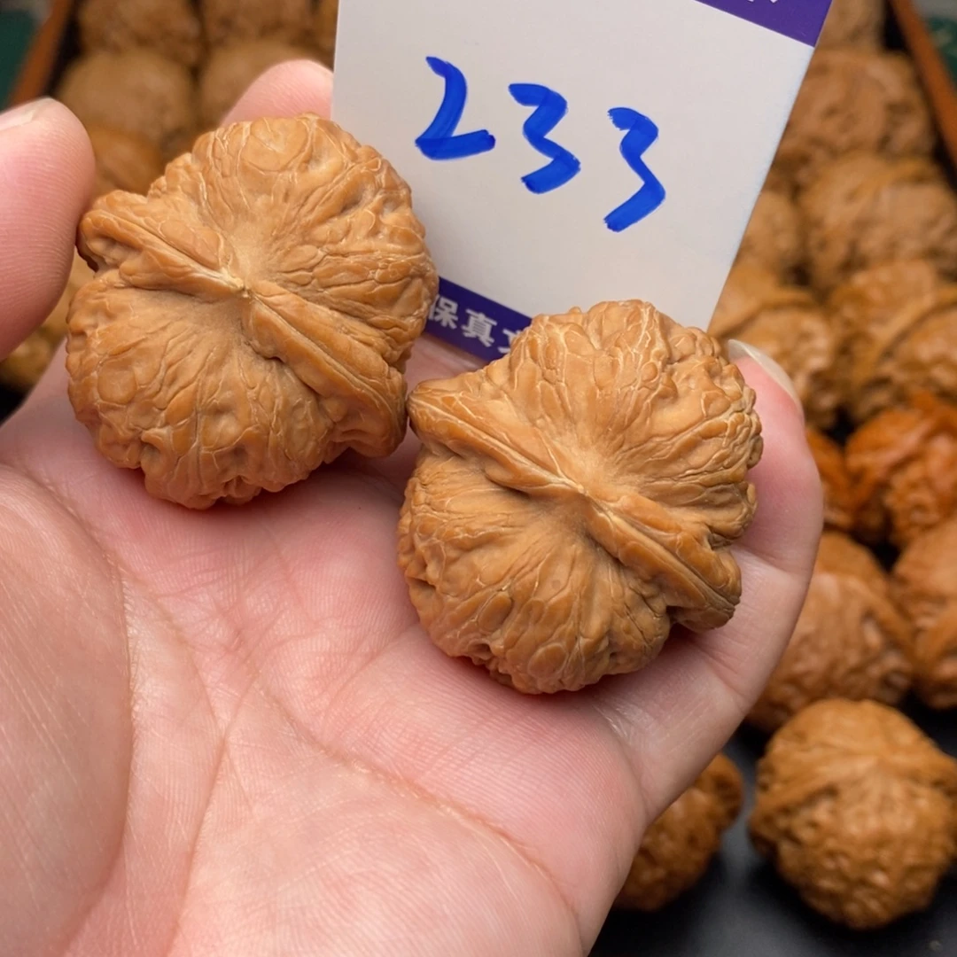 瓷***哥把件文玩核桃元宝41