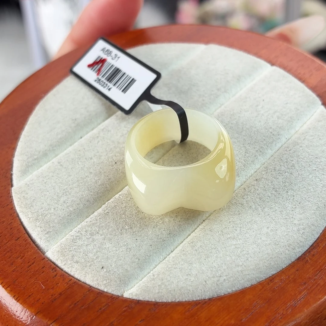 和田玉未镶嵌戒指r20飘糖糖白猫耳16.7