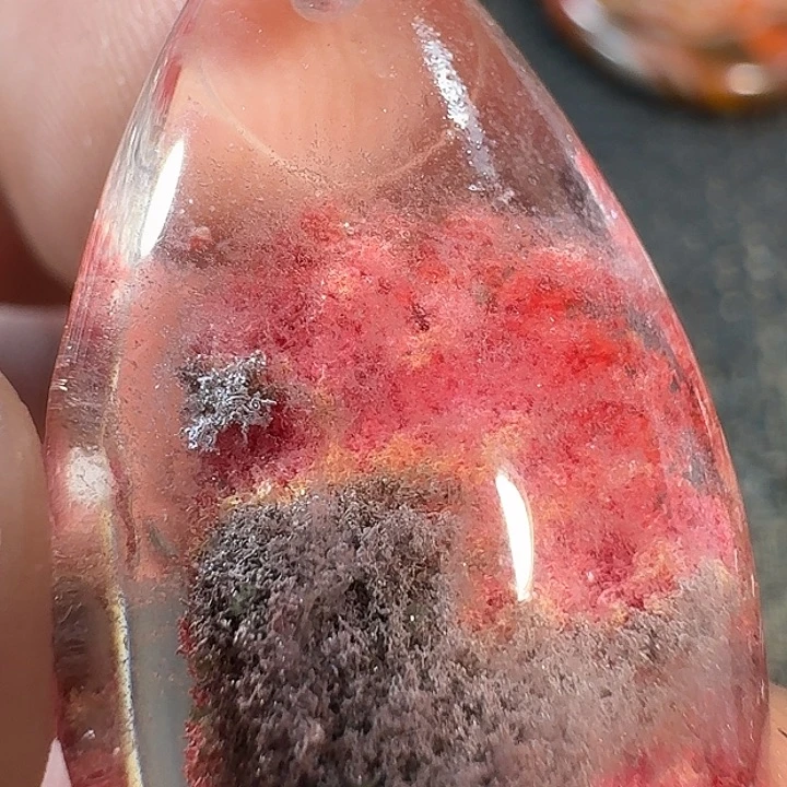 王***湘吊坠(不含链)未镶嵌水晶