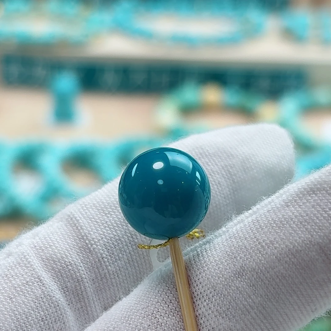 绿松石未镶嵌珠宝奇石泡油