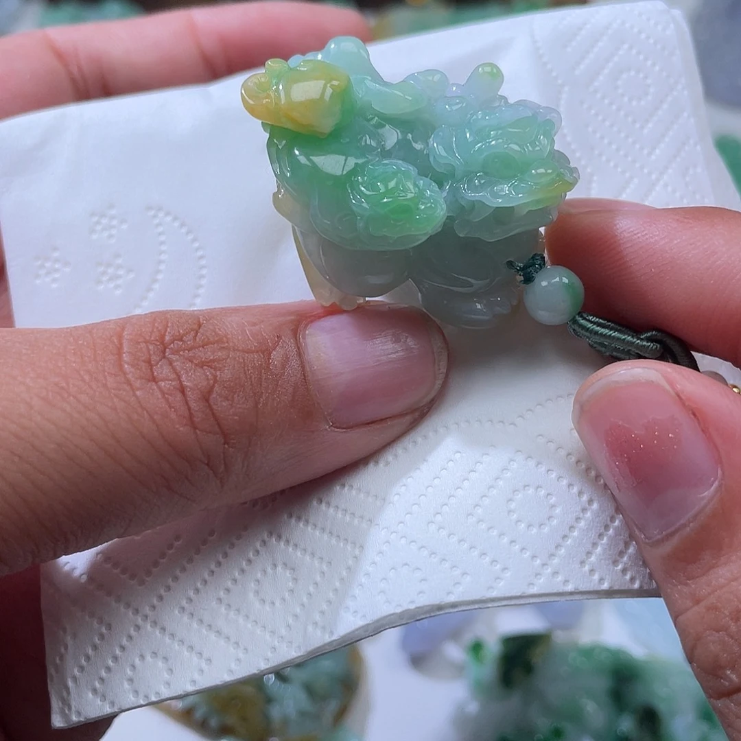 颈饰未镶嵌翡翠翡玉缘翡翠