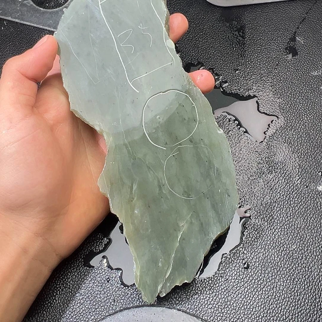 和田玉（糖玉）未镶嵌手镯