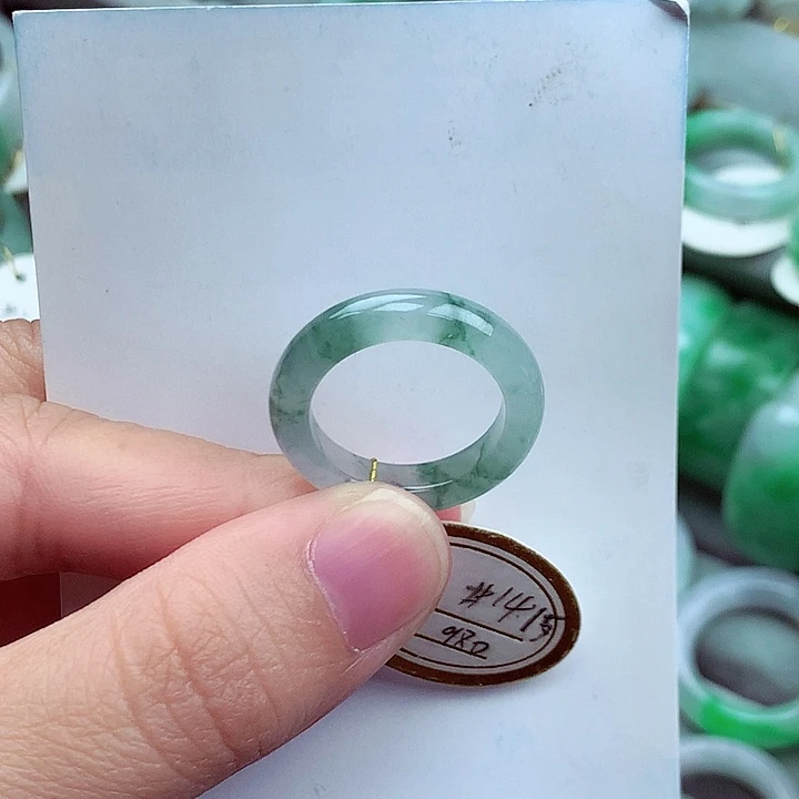 翡翠未镶嵌戒指14.15号
