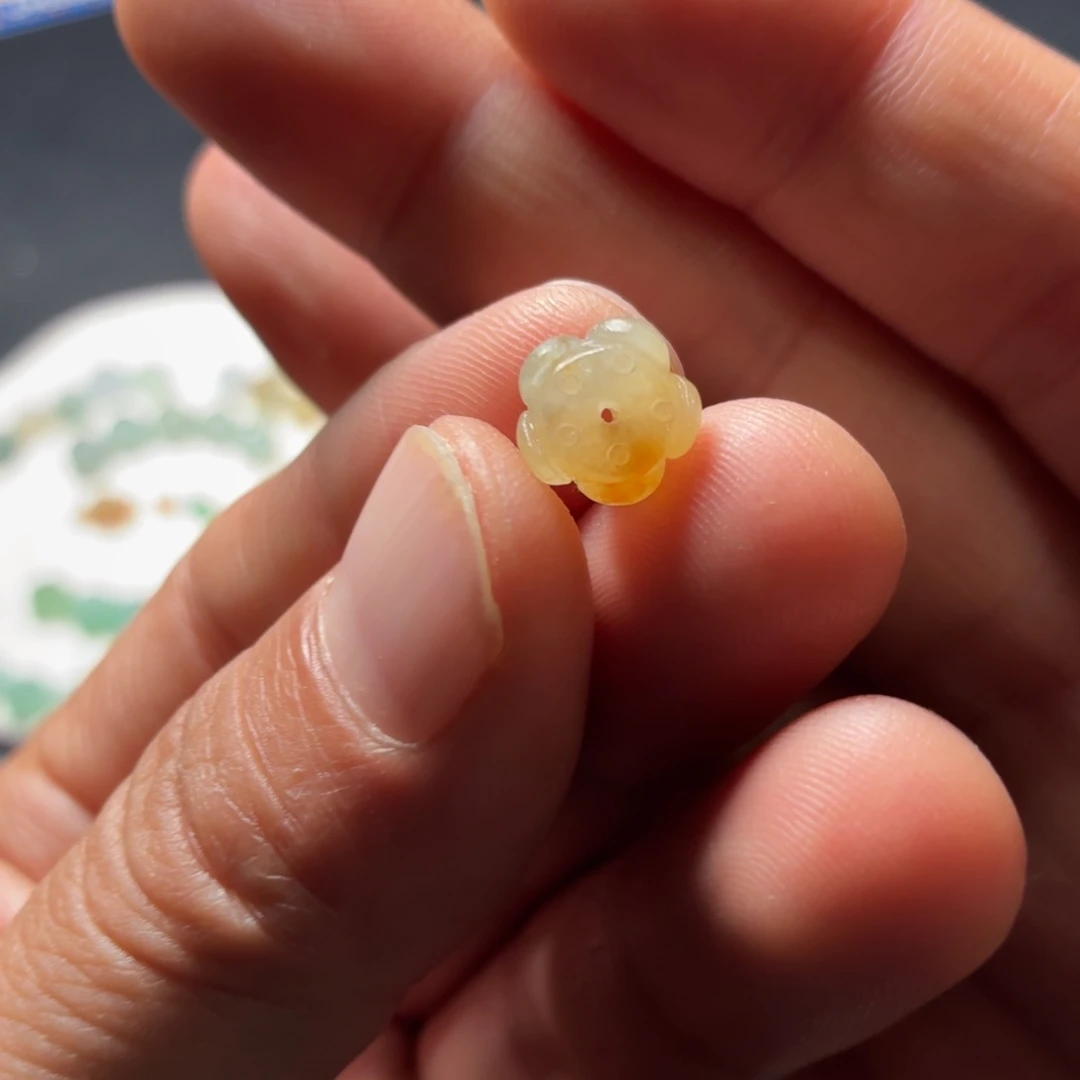 定制翡翠未镶嵌莲花