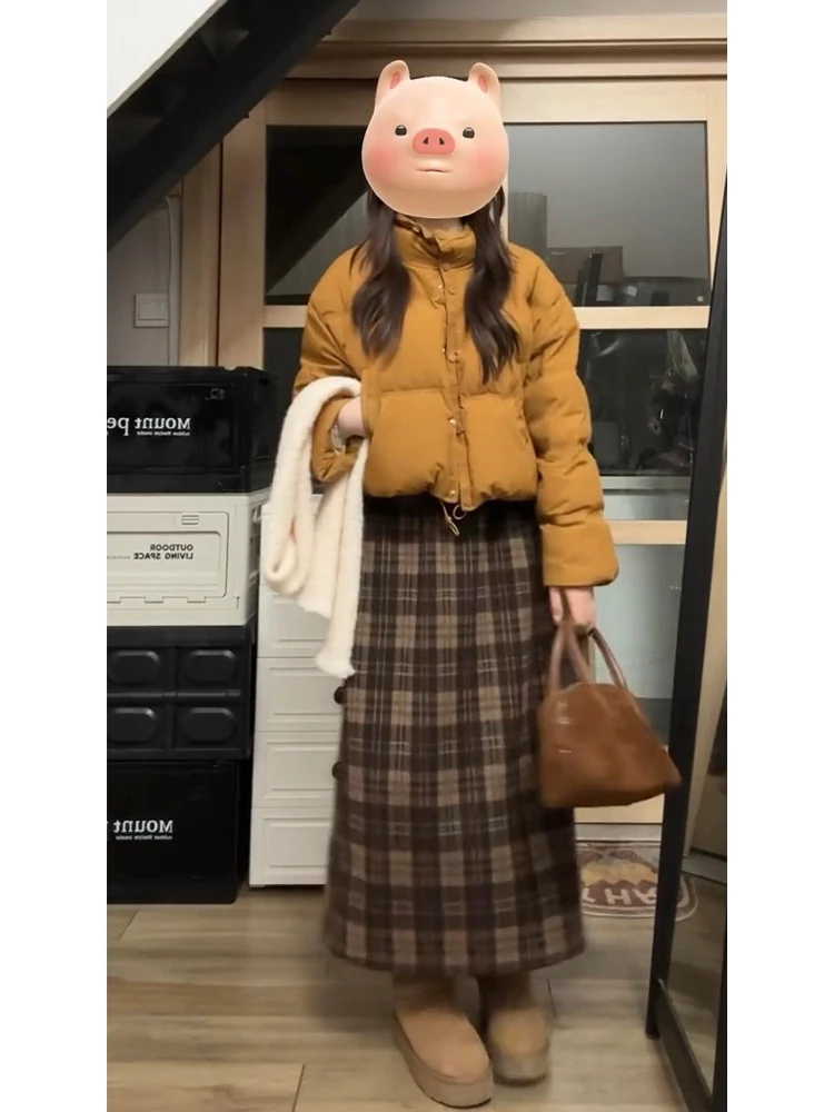 2025秋冬新款韩系时尚穿搭复古棉服短款上衣高腰格纹半身裙两件套