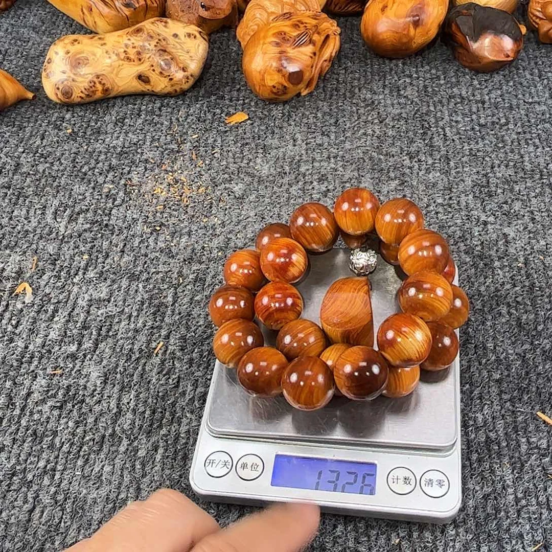 崖柏太行崖柏糖心20玉华黑金刚舍利骨24颗