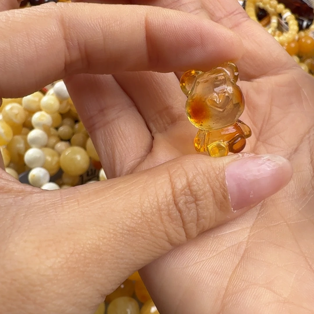 琥珀未镶嵌珠宝奇石