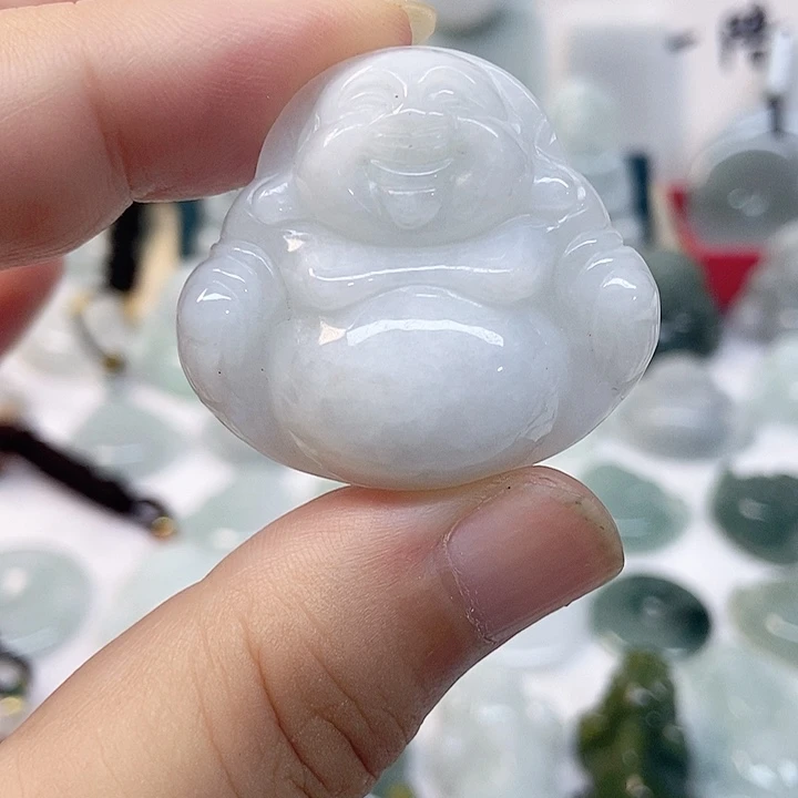 翡翠未镶嵌颈饰佛公