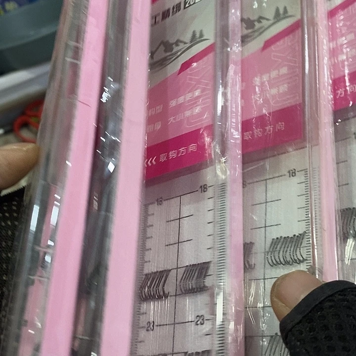 粉盒鱼钩5盒，，，，，，，