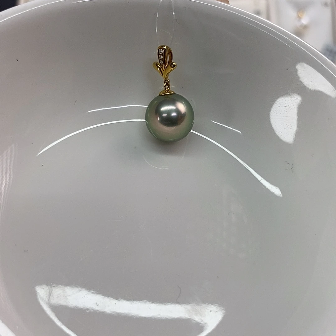 18K金镶嵌吊坠(不含链)海水珍珠大溪地11-12