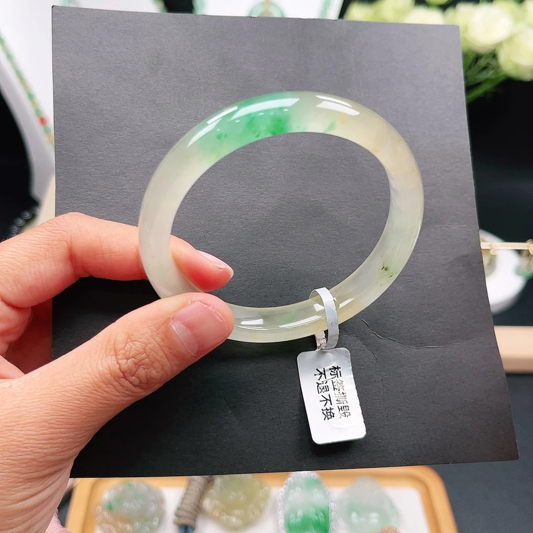 石英质玉未镶嵌手镯56黄加绿