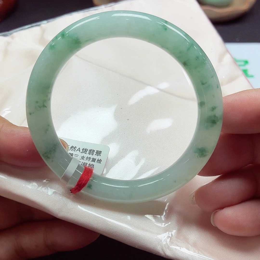 翡翠未镶嵌手镯天然缅甸A货翡翠