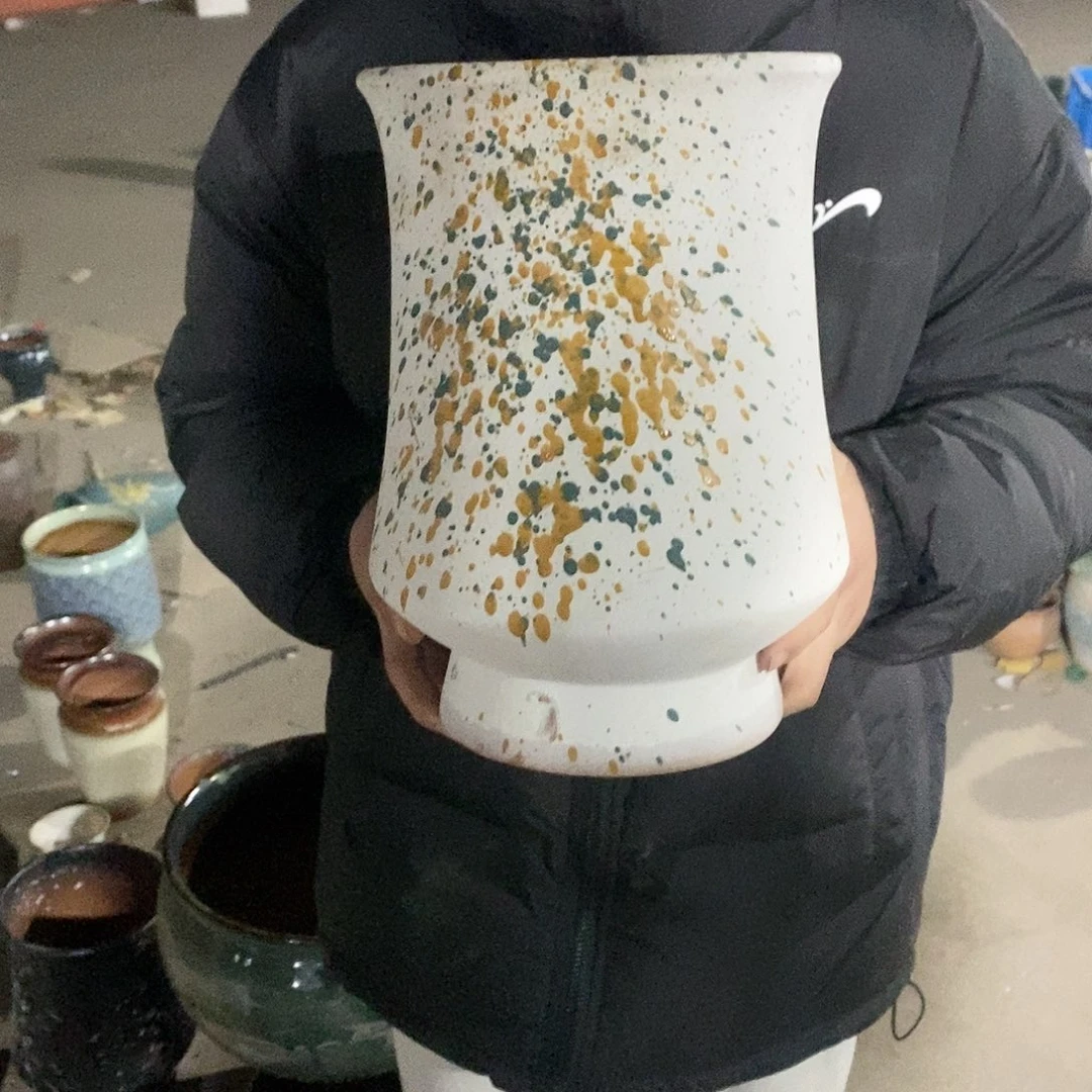 紫砂花盆瑕疵20/30ch j h g g h