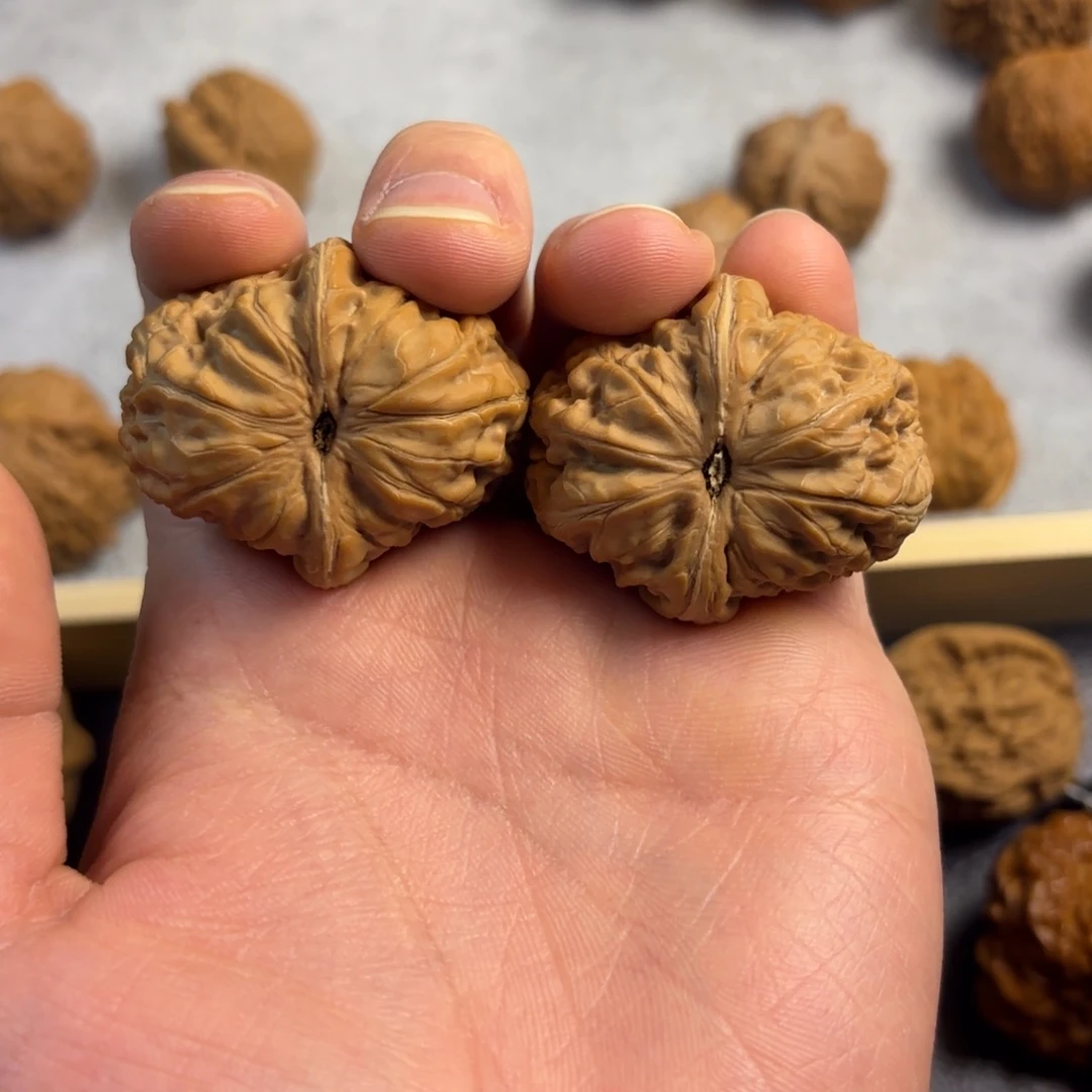 无***笨吊坠文玩核桃元宝