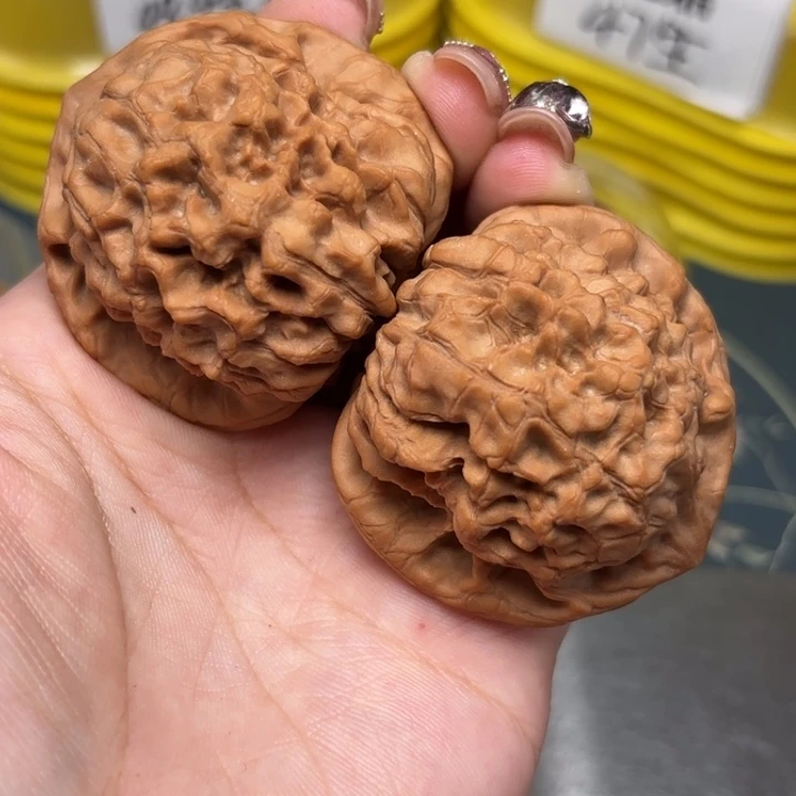 文玩核桃吊坠47-33628-02