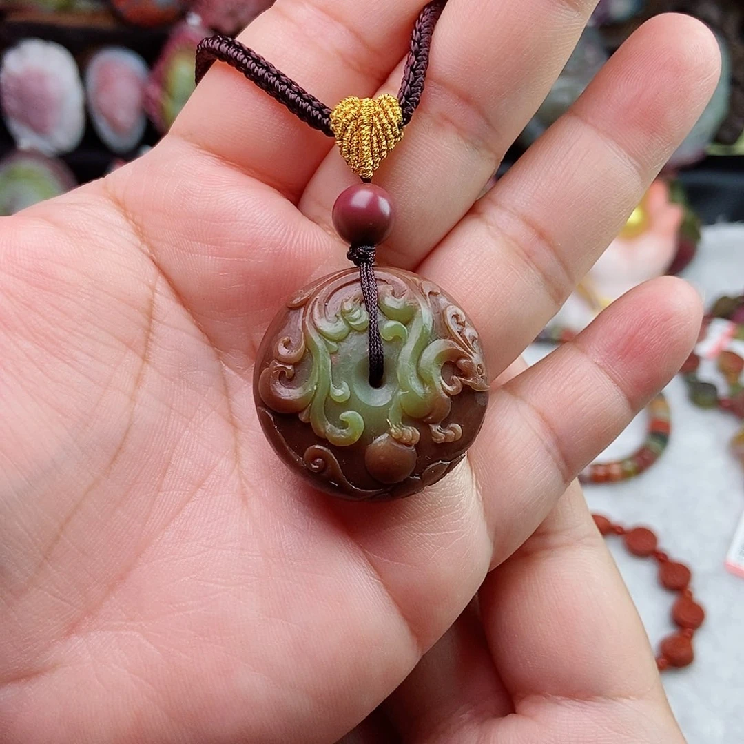 未镶嵌石英质玉（盐源）珠宝半成品