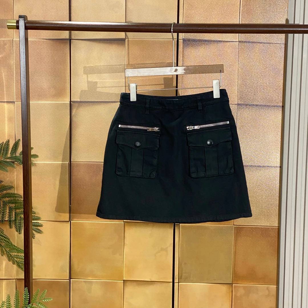 Prada做旧大口袋三角标牛仔短裙/42码/99新/26547