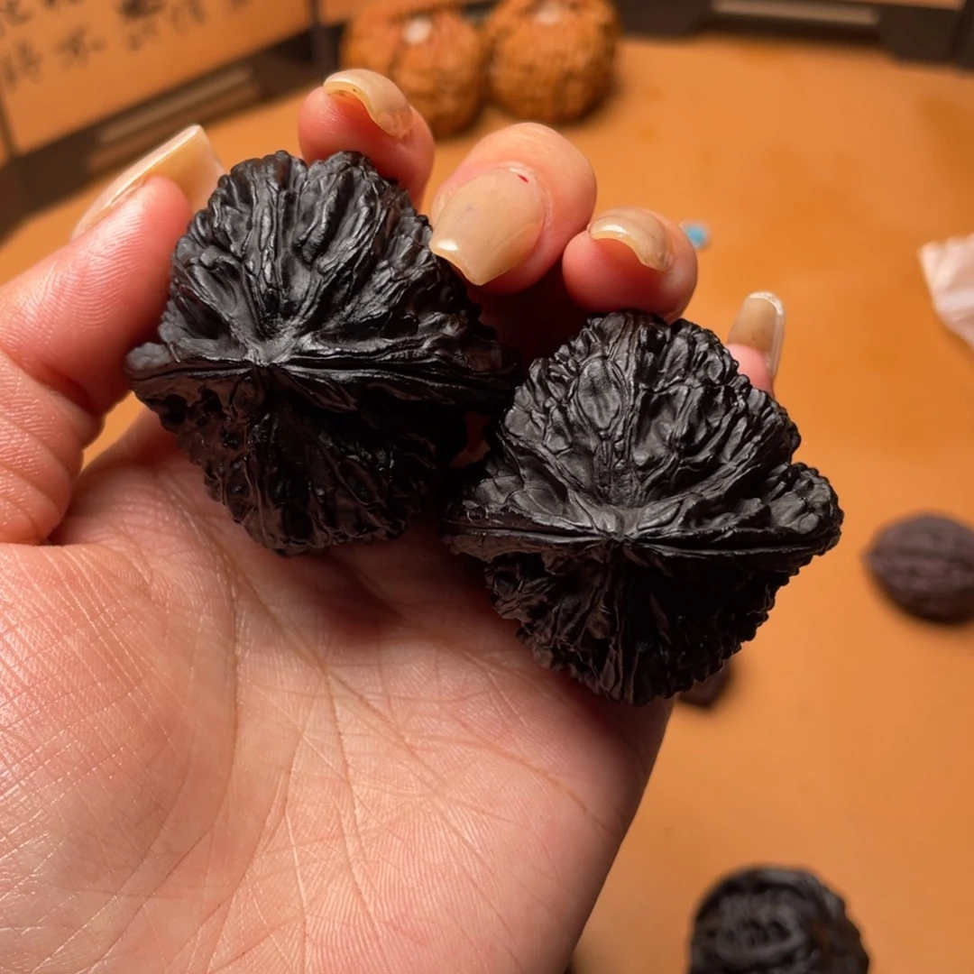 核桃L*W白狮子099号000